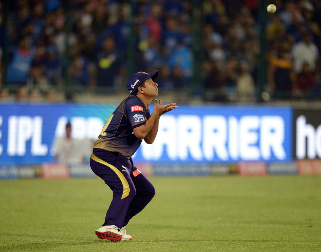 আট নম্বরে নামার কথা পীযূষ চাওলার। বল হাতে বিপক্ষকে চাপে ফেলতে পারেন।