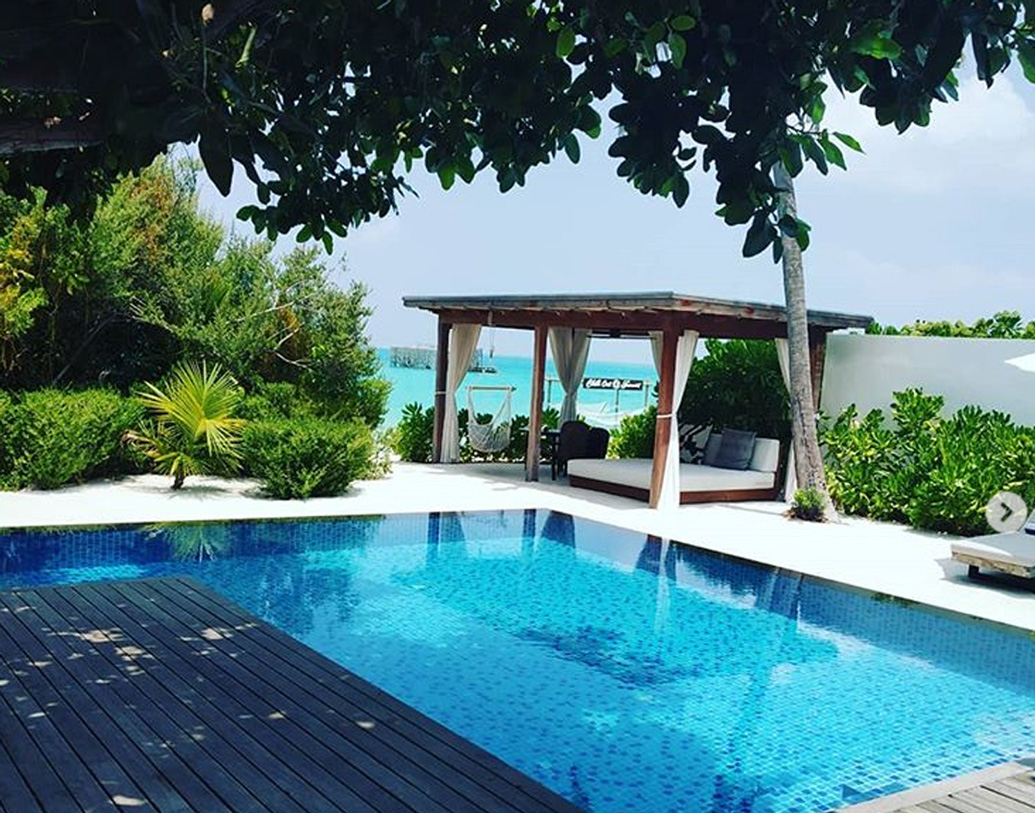 ক্যাটরিনা ও তাঁর টিম যেখানে উঠেছেন, সেই রিসর্টের ছবি শেয়ার করেছেন তাঁদের এক বন্ধু।