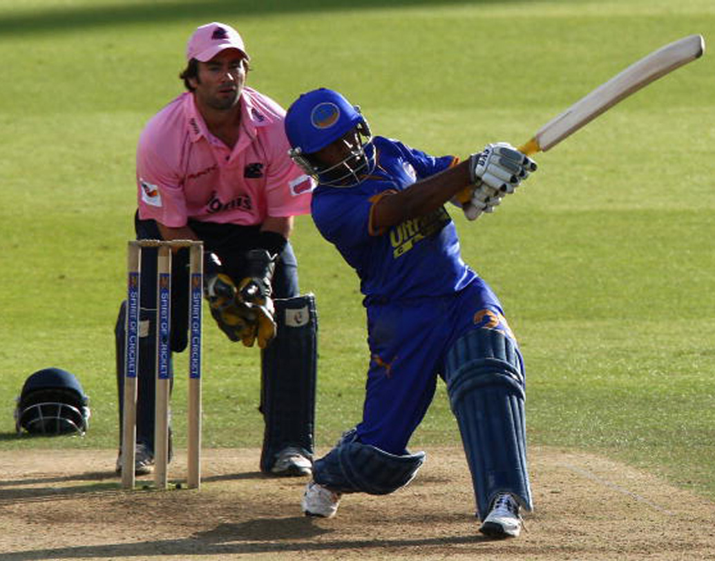 এই ক্রিকেটার ২০০৯ আইপিএল মরসুমে নিজের ফর্ম ধরে রাখতে পারেননি। রাজস্থানের হয়ে ১১টি ম্যাচ খেলে তিনি ১১২ রান করেন।