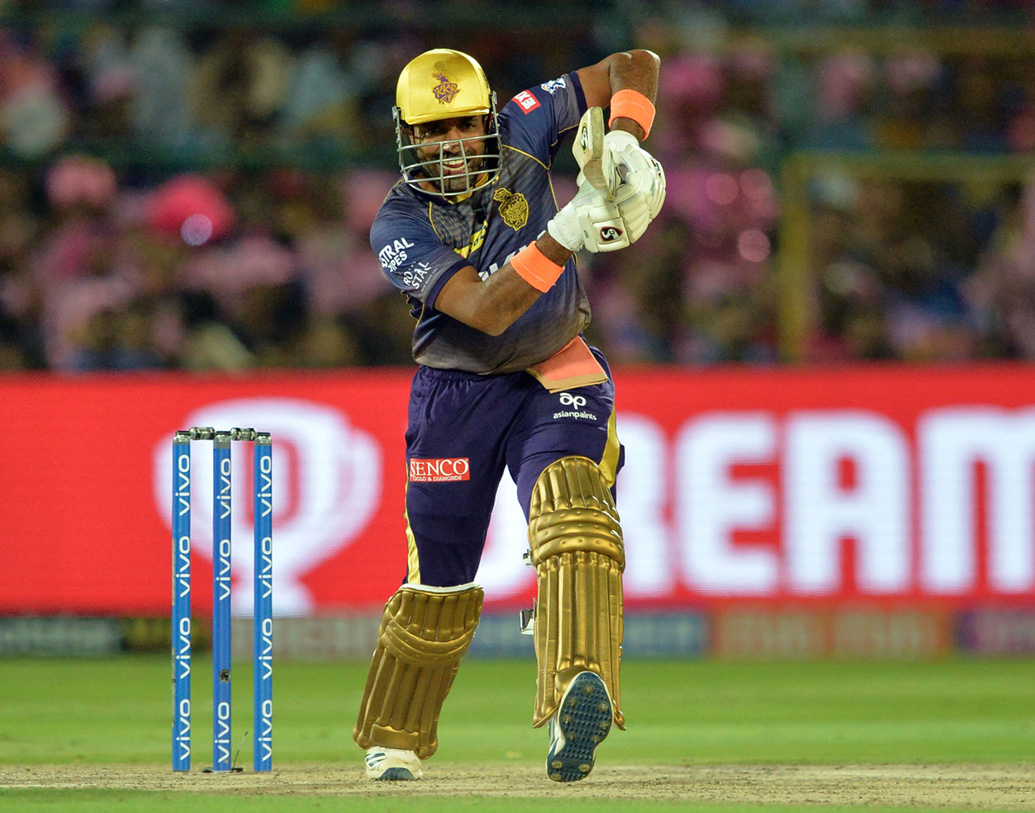 তিন নম্বরে নামতে পারেন রবীন উথাপ্পা। গত ম্যাচগুলিতে চাপের মুখে যথেষ্ট ভাল পারফরম্যান্স ছিল তাঁর। নীতীশ রাণার সঙ্গে জুটিও চমৎকার। 