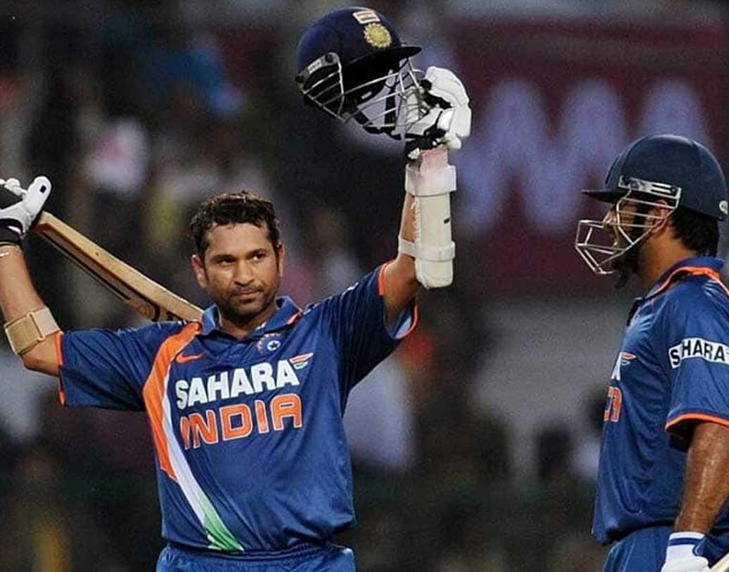 সচিন তেন্ডুলকর: ছ’টি বিশ্বকাপ খেলেছেন সচিন। যার মধ্যে ১৬টি হাফ সেঞ্চুরি এবং ৬টি সেঞ্চুরি রয়েছে। ৪৪টি ইনিংসে তাঁর সংগৃহীত রান ২২৭৮। ব্যাটিং গড় ৫৬.৯৫। ক্রিকেট বিশেষজ্ঞরা বলছেন, বিশ্বকাপে সচিনের যা ট্র্যাক রেকর্ড রয়েছে, তার পরেও এই তালিকা থেকে বাদ পড়াটা সত্যিই আশ্চর্যজনক।