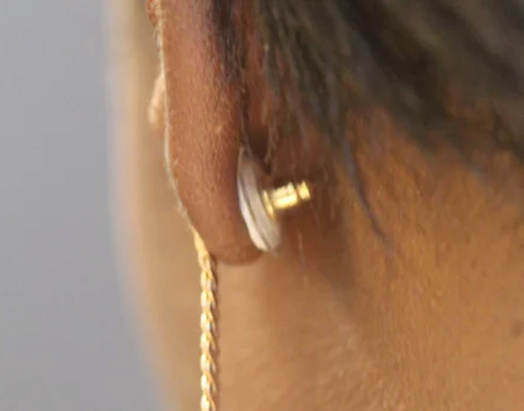 এখনও পর্যন্ত এই গয়না মানুষের শরীরে কী ভাবে কাজ করবে তা জানতে কোনও পরীক্ষা করা হয়নি। তবে ভবিষ্যতে পরীক্ষা করা হতে পারে, জানিয়েছেন বিজ্ঞানীরা।