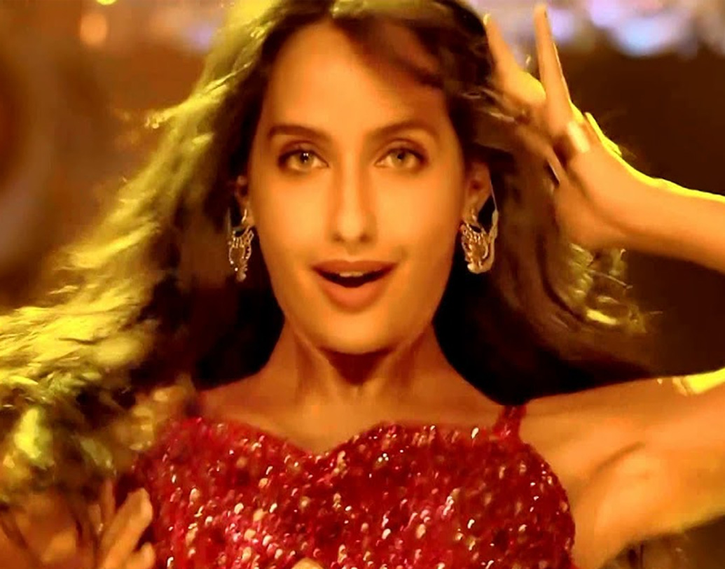 ‘দিলবর’-এর ক্ষেত্রে প্রথম ২৪ ঘণ্টায় ২ কোটি ভিউ ছিল ইউটিউবে। ‘দিলবর’-এর আরবি সংস্করণেও নেচেছেন নোরা। মরক্কোর একটি হিপহপ গ্রুপের সঙ্গেও যুক্ত তিনি।