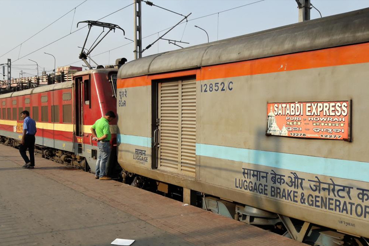 Cancellation of trains due to cyclone FANI dgtl