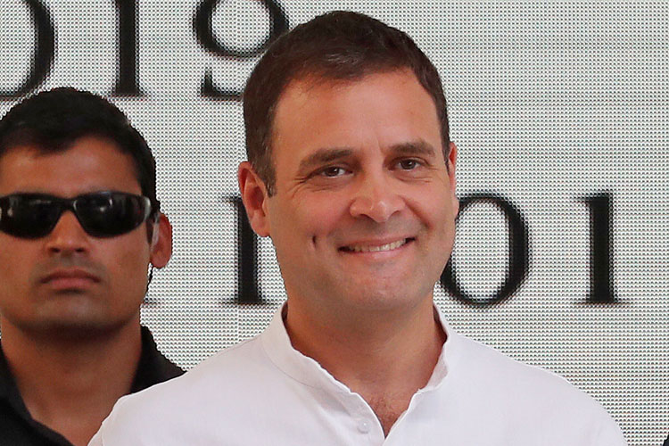 Lok Sabha Election 2019: 'Held Rahul in my arms', says a retired nurse from Wayanad