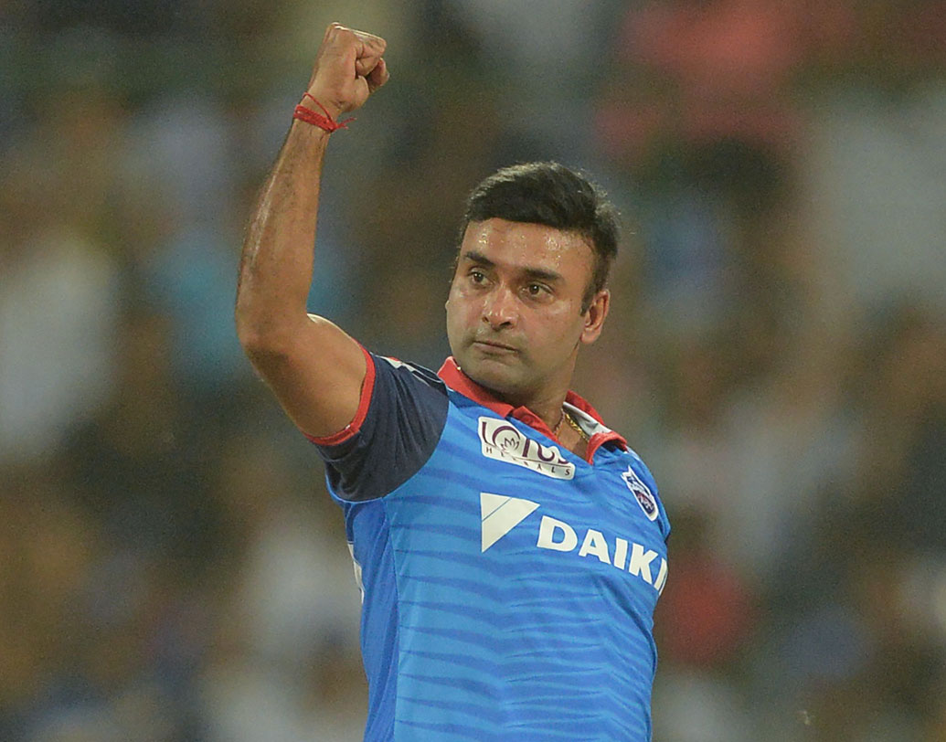 দশ নম্বরে নামতে পারেন অমিত মিশ্র। তাঁর অভিজ্ঞতা দলের বড় ভরসা। অমিত মিশ্র ৪ ওভারে ১৬ রান দিয়ে এক উইকেট নিয়েছেন গত ম্যাচে। তাঁর লেগব্রেক দলের কাজে আসবেই।