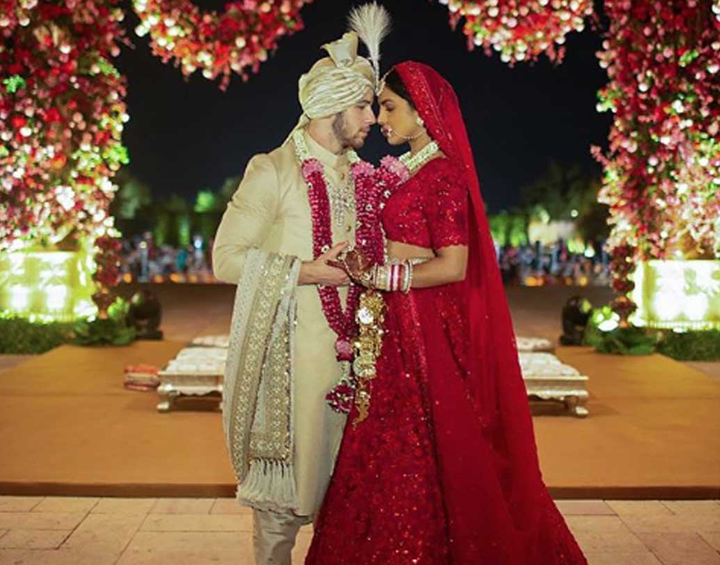 এর মধ্যেই প্রিয়ঙ্কাকে একাধিকবার প্রশ্ন করা হয়েছে কবে মা হবেন?