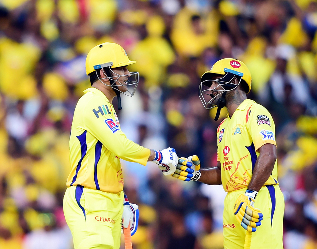 অম্বাতী রায়ুডু মিডল অর্ডারের অন্যতম ভরসা। উইকেটে টিকে থেকে ভরসা দিতে পারেন রায়ুডু। গত ম্যাচে ২০ রানে অপরাজিত ছিলেন।