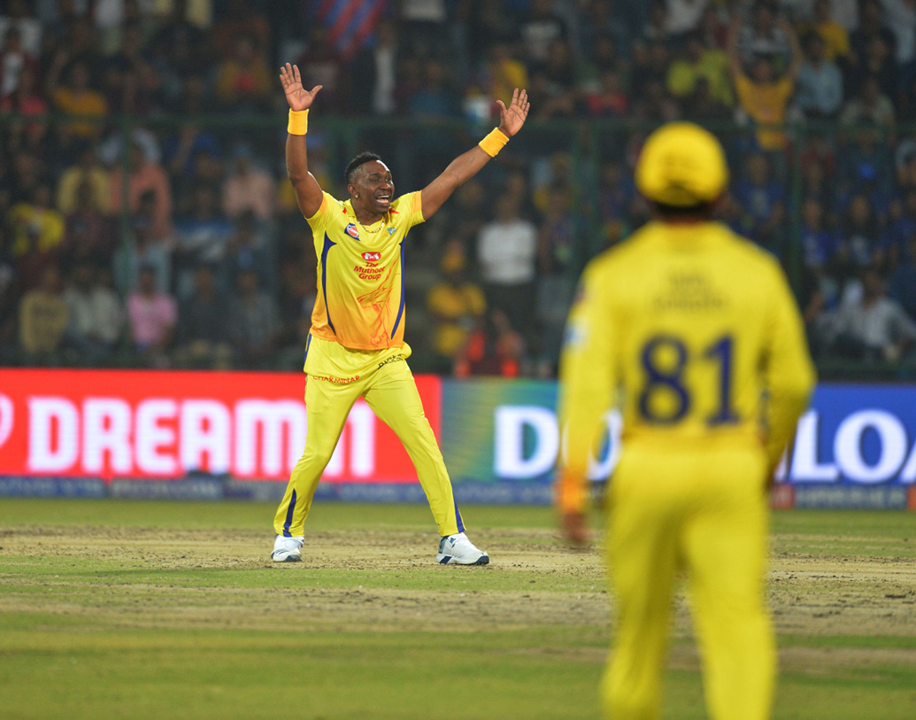 ছয় নম্বরে নামার কথা ডোয়েন ব্রাভোর। মিডল অর্ডারে দ্রুত গতিতে রান তোলার ক্ষমতা রাখেন এই ক্যারিবিয়ান অলরাউন্ডার।