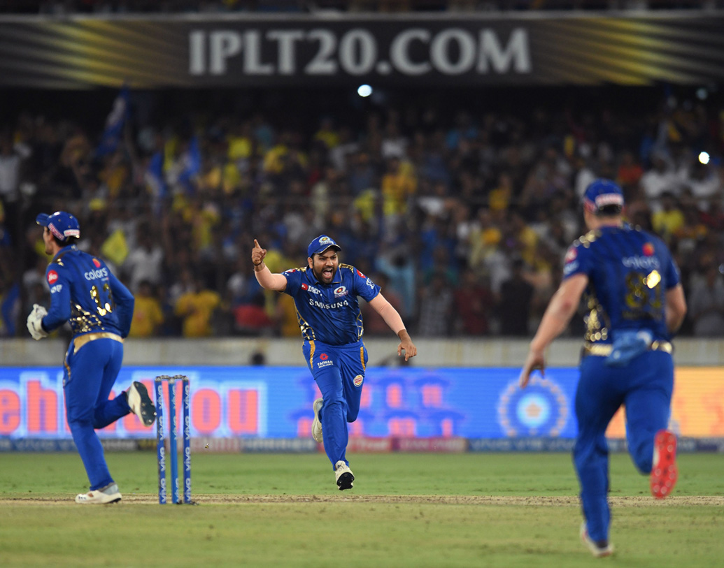 সেরা পিচ এবং সেরা মাঠের সম্মান পেল পঞ্জাব ও হায়দরাবাদ। এই পুরস্কারের অর্থমূল্য মোট ৫০ (২৫+২৫) লক্ষ টাকা।