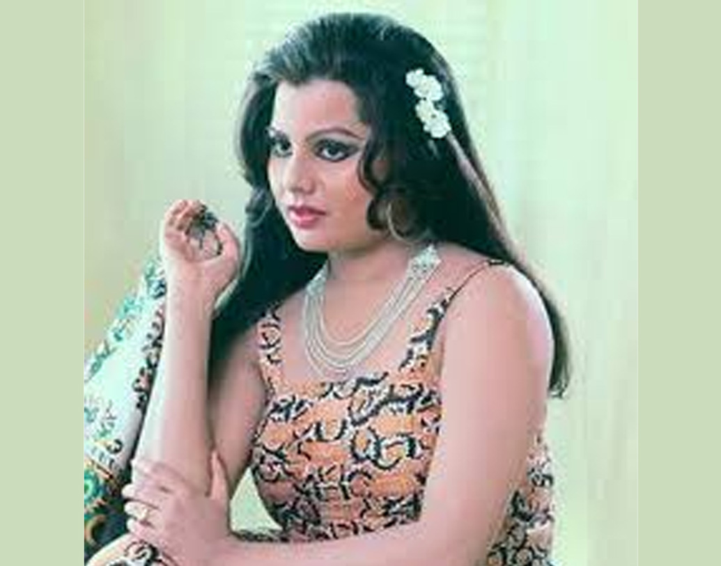 হেমা মালিনী ও রেখার প্রতিদ্বন্দ্বী বলা হত তাঁকে সেই সময়। রীনা রায় ও নীতু সিংহও সেই সময় অভিনয় করছেন। তিনি পাল্লা দিয়ে কাজ করেছেন ছবিতে।