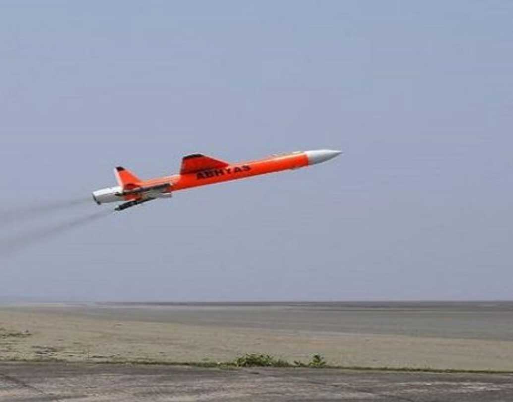 ছোট গ্যাস টার্বাইন ইঞ্জিন ও দেশীয় প্রযুক্তিতে তৈরি মাইক্রো ইলেকট্রো মেকানিক্যাল (এমইএমএস) নেভিগেশন সিস্টেম নিয়ন্ত্রণ করবে এই ড্রোনকে।