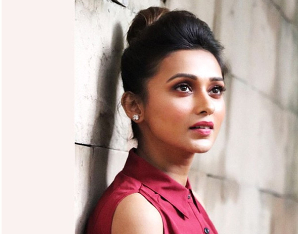 মিমির নিজস্ব দু’টি গাড়ি রয়েছে। এই দু’টি গাড়ির দাম মোট ৪২ লক্ষ ২৩ হাজার ২৭৩ টাকা।