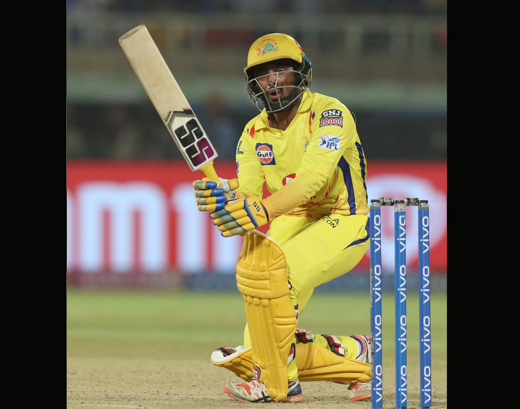 অম্বাতী রায়ুডু: মিডল অর্ডারে চেন্নাই সুপার কিংসের অন্যতম ভরসা ছিলেন। ১৭টি ম্যাচে ২৮২ রান করেছেন, গড় ২৩.৫০, সর্বোচ্চ ব্যক্তিগত স্কোর ৫৭। ফাইনালে রায়ুডুর ব্যর্থতায় সবচেয়ে বেশি ক্ষতিগ্রস্ত হয়েছে দল।