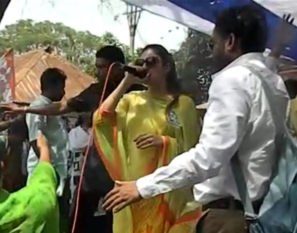 নুসরত জাহানের নামে ব্যাঙ্কে গচ্ছিত রয়েছে ৩৮ লক্ষ ৩৮ হাজার ৩৯১.৩০ টাকা।