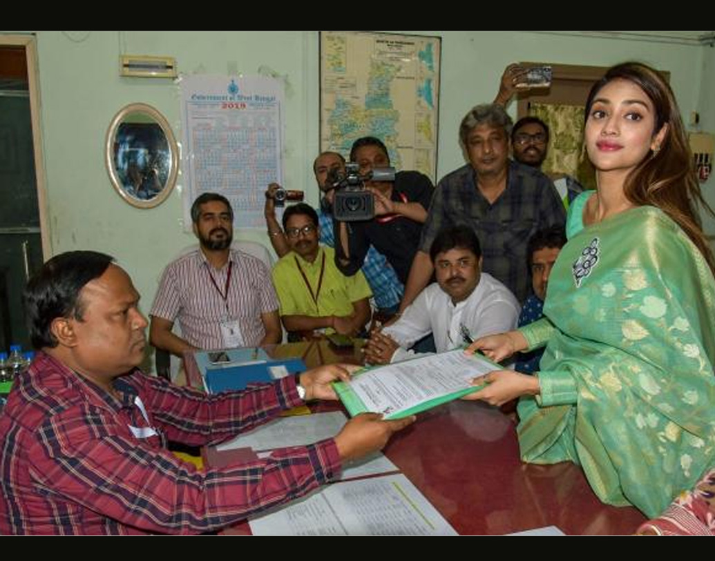 নুসরতের ঋণ রয়েছে ১ কোটি ৬৮ লক্ষ ৮১ হাজার ৬০৮.১৭ টাকা।