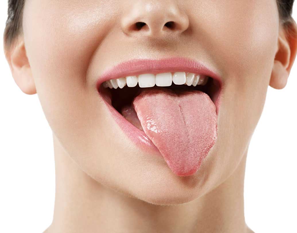 খুব ঝাল খেতে খেতে এক সময়ে জিভের স্বাদকোরকগুলিও কমজোরি হতে থাকে। তাই ঝাল-মিষ্টি-টক কোনও কিছুই আলাদা করে বুঝতে পারা যায় না।