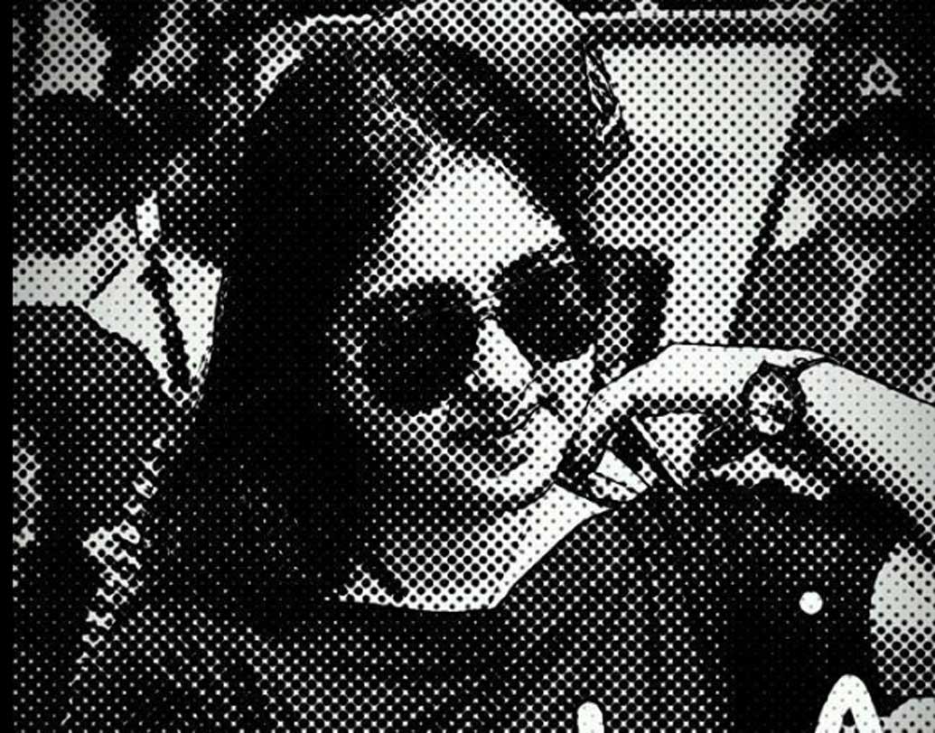 সেলিব্রিটি হয়ে ওঠাটা বেশ উপভোগ করছেন যোগেশ্বরী। তবে পোশাক নিয়ে এতটা মাতামাতি ভাল লাগছে না তাঁর। কেন? এ নিয়ে কী বলছেন যোগেশ্বরী?