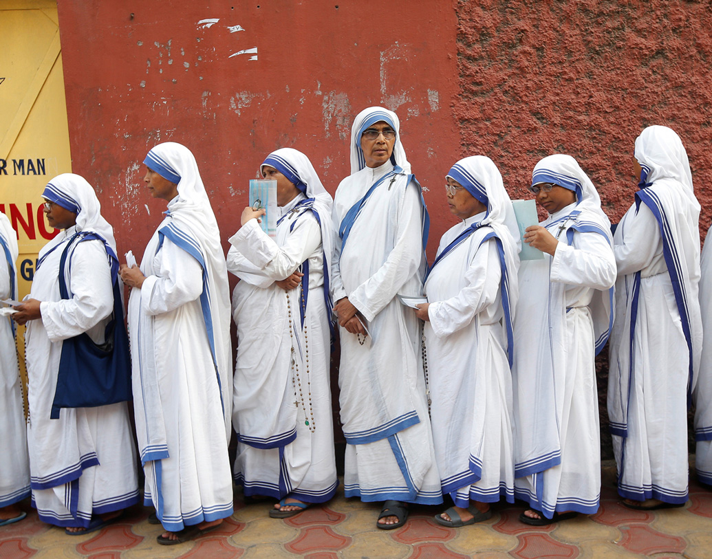 জনগণের প্রতিনিধিত্ব আইন (১৯৫১)-এর ১২৬-এ ধারা অনুযায়ী শেষ দফা ভোটের আধ ঘণ্টা পরে বুথফেরত সমীক্ষার ফল প্রকাশ করা যায়।