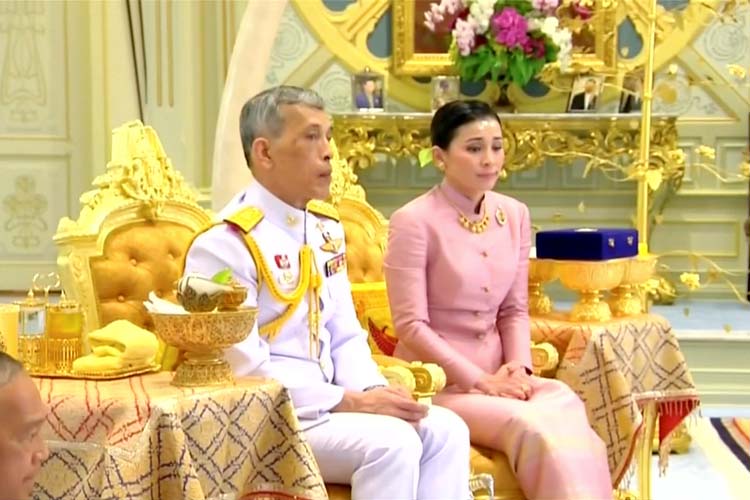 Thai King Marries Personal Guard and Makes Her Queen dgtl