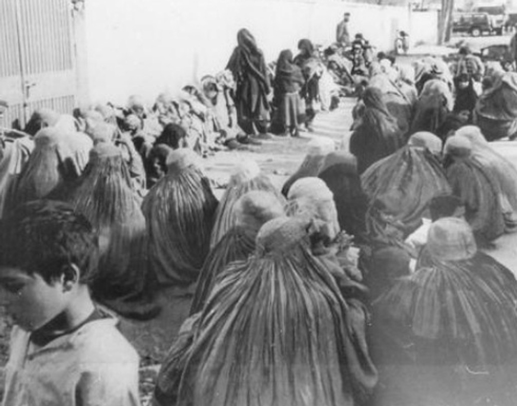 এই কমিটির নিষেধাজ্ঞার ফলেই তালিবান জমানায় আফগানিস্তানে সমস্ত সাহায্য পাঠানো বন্ধ করেছিল আন্তর্জাতিক দুনিয়া। যে কারণে অশেষ দুঃখকষ্টের মধ্যে দিয়ে গিয়েছিলেন সাধারণ আফগান নাগরিকেরা। এই প্রস্তাবের বিরুদ্ধে তখন সরব হয়েছিল বিভিন্ন মানবাধিকার সংগঠন।