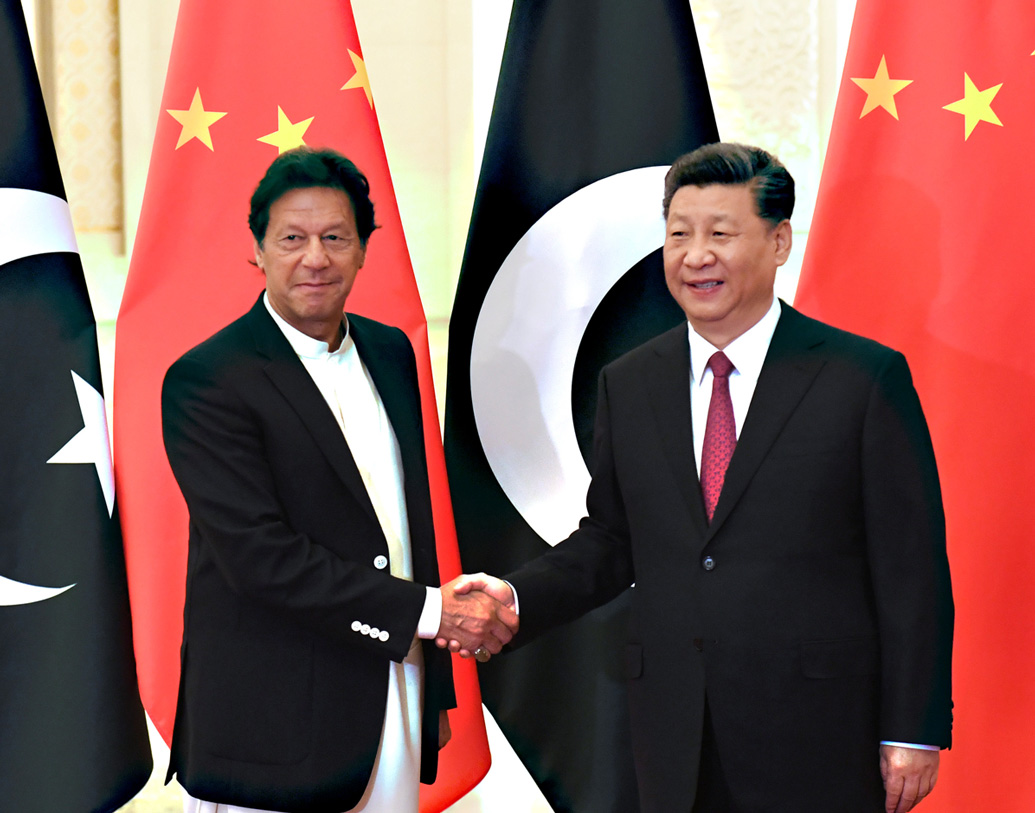 চিনের এই সিদ্ধান্ত স্বাভাবিক ভাবেই ভাল চোখে দেখবে না পাকিস্তান,যা প্রভাব ফেলবে চিন-পাকিস্তান কূটনৈতিক সম্পর্কে। এমনিতেই চিনের ঋণের জালে জড়িয়ে পড়ছে ইসলামাবাদ, এই অভিযোগ উঠছে পাকিস্তানের অন্দরেই। কালকের পর সেই দেশে চিনবিরোধী আওয়াজ আরও জোরাল হতে পারে, যাতে লাভ ভারতেরই।