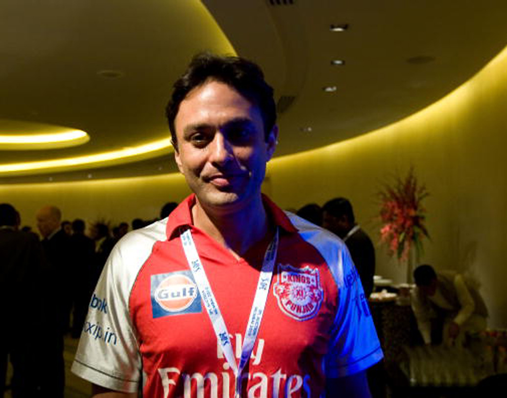 এ ছাড়াওআইপিএল ক্রিকেট টিম কিংস ইলেভেন পঞ্জাবের মালিকানাও রয়েছে নেস ওয়াদিয়ার হাতে।