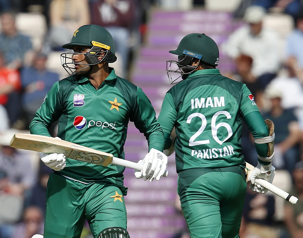 ফখর জামান, ইমাম-উল-হক পাকিস্তানের ওপেনিং জুটির মধ্যে নিয়মিত। ফখর আগ্রাসী খেললে ইমাম ইনিংস গড়ার কাজ করেন। গড় ৫৮। ২৪টি ইনিংসে চারটি সেঞ্চুরি, পাঁচটি হাফ সেঞ্চুরি, ১২৬৭ রান, গড় ৫৮-এটাই তাঁদের ওপেনিং পরিসংখ্যান। ইংল্যান্ডে সম্প্রতি চমৎকার খেলেছেন।