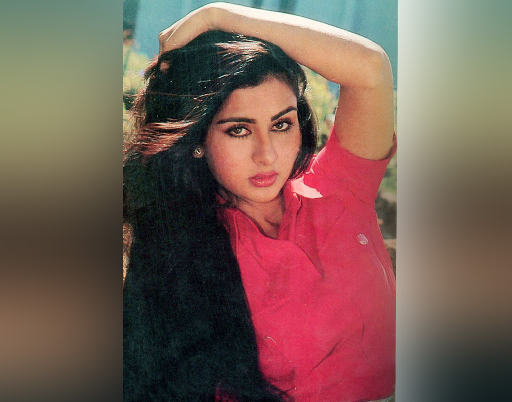 তামিল, কন্নড়, বাংলাতেও ছবি করেছেন তিনি। মিঠুন চক্রবর্তীর সঙ্গে তাঁর জুটিও পছন্দ করতেন দর্শকরা। বাংলায় ‘ন্যায়দণ্ড’ নামে একটি ছবি করেছিলেন তিনি।