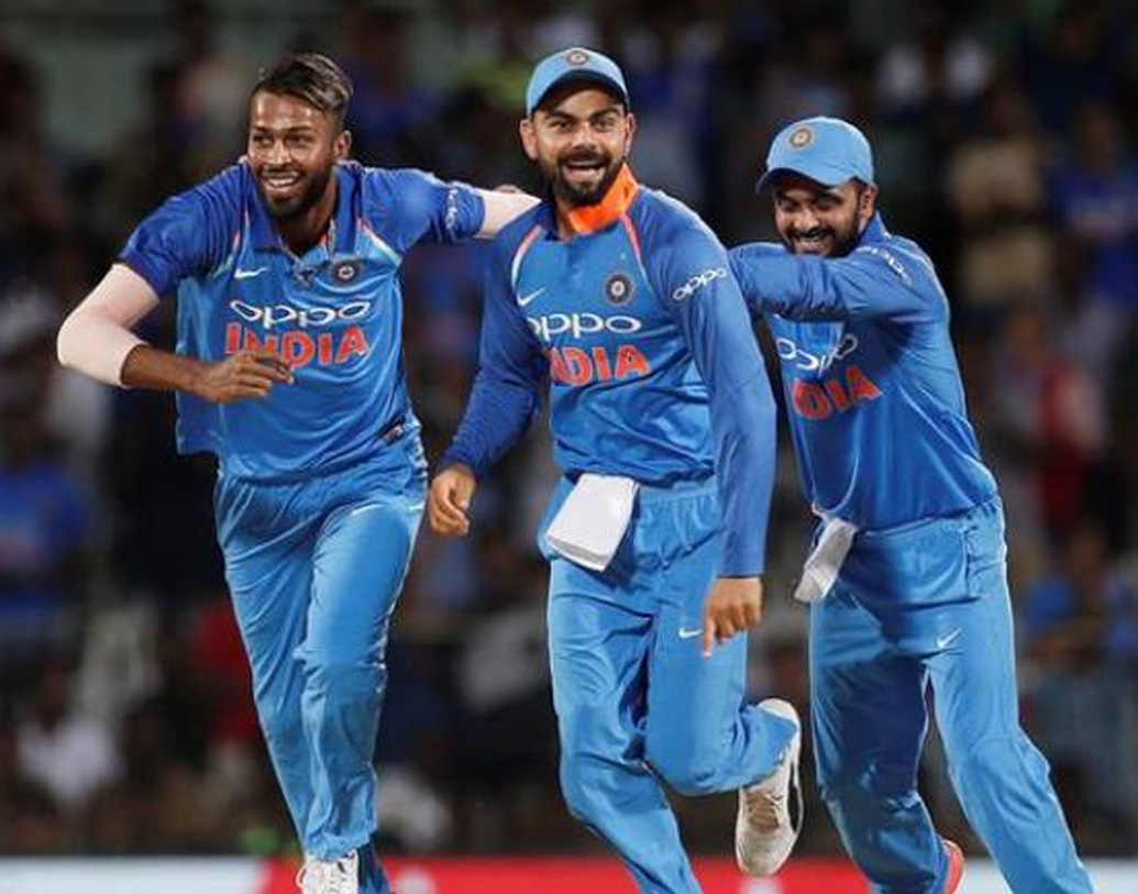 বিশ্বকাপে ভারতীয় দলে অলরাউন্ডারদের মধ্যে রয়েছেন হার্দিক পাণ্ড্য, বিজয় শঙ্কর, রবীন্দ্র জাডেজা। কিন্তু এঁদের মধ্যে আইপিএলে তাক লাগানো পারফরম্যান্স ও ধারাবাহিকতা বজায় রেখেছিলেন হার্দিকই।