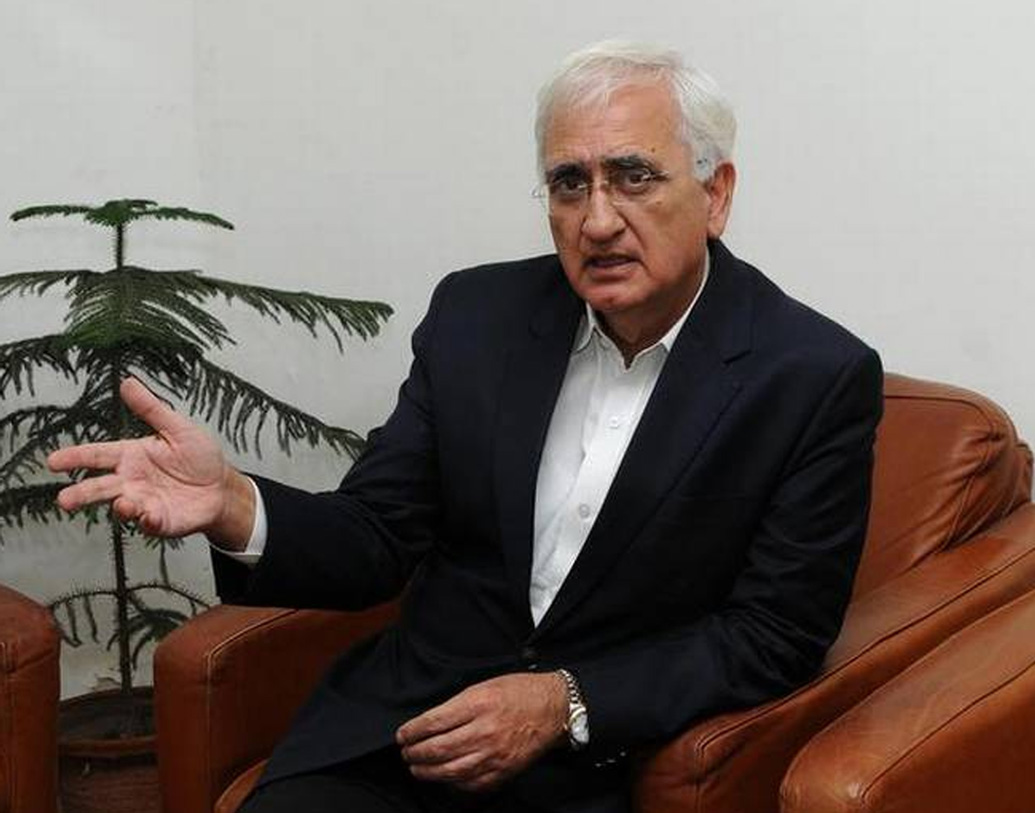 উত্তরপ্রদেশের ফারুকাবাদে পরাজিত হলেন কংগ্রেস প্রার্থী সলমন খুরশিদ। ৫৫২৫৮ ভোটে খুরশিদ পরাজিত হলেন বিজেপির মুকেশ রাজপুতের কাছে। তাঁর স্থান তৃতীয়।