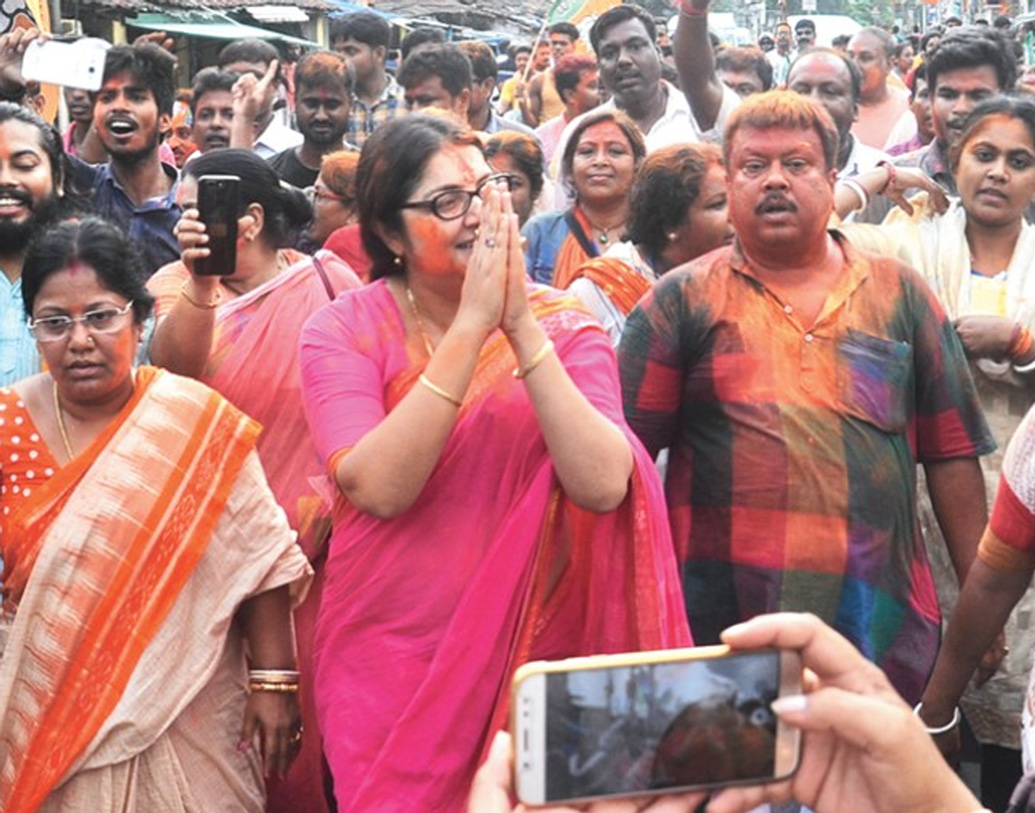 লকেট চট্টোপাধ্যায় হারালেন নিকটতম প্রতিদ্বন্দ্বী তৃণমূল কংগ্রেস প্রার্থী রত্না দে নাগকে। লকেট জিতলেন ৭৩,৩৬২ ভোটে।