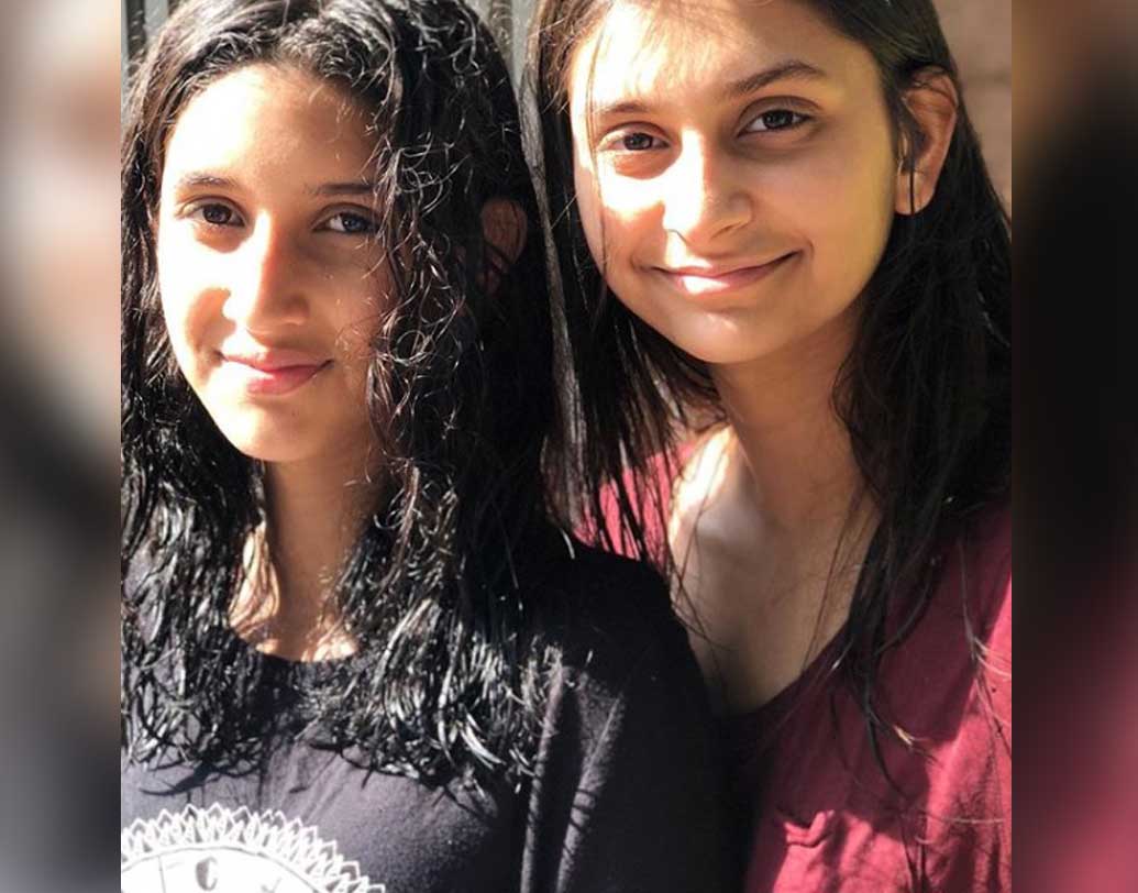 কিন্তু তাঁর নতুন প্রেমিকাকে দুই মেয়ে মাহিকা এবং মায়রা রামপাল কি মেনে নিয়েছে?