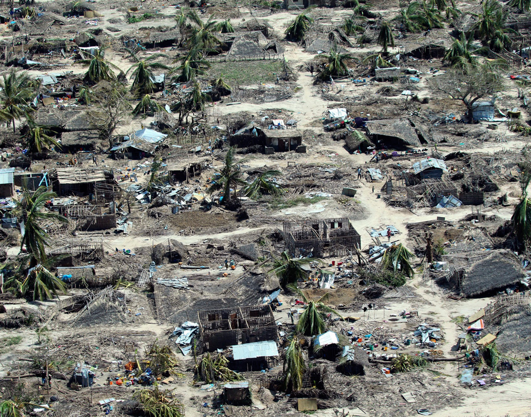 ১৪ হাজার ৬০০ জনেরও বেশি মানুষের জন্য খাবারের ব্যবস্থা করা হয়েছে, বিশেষজ্ঞ চিকিৎসকের একটি দলকে বিভিন্ন এলাকা পর্যবেক্ষণে নিযুক্ত করা হয়েছে।