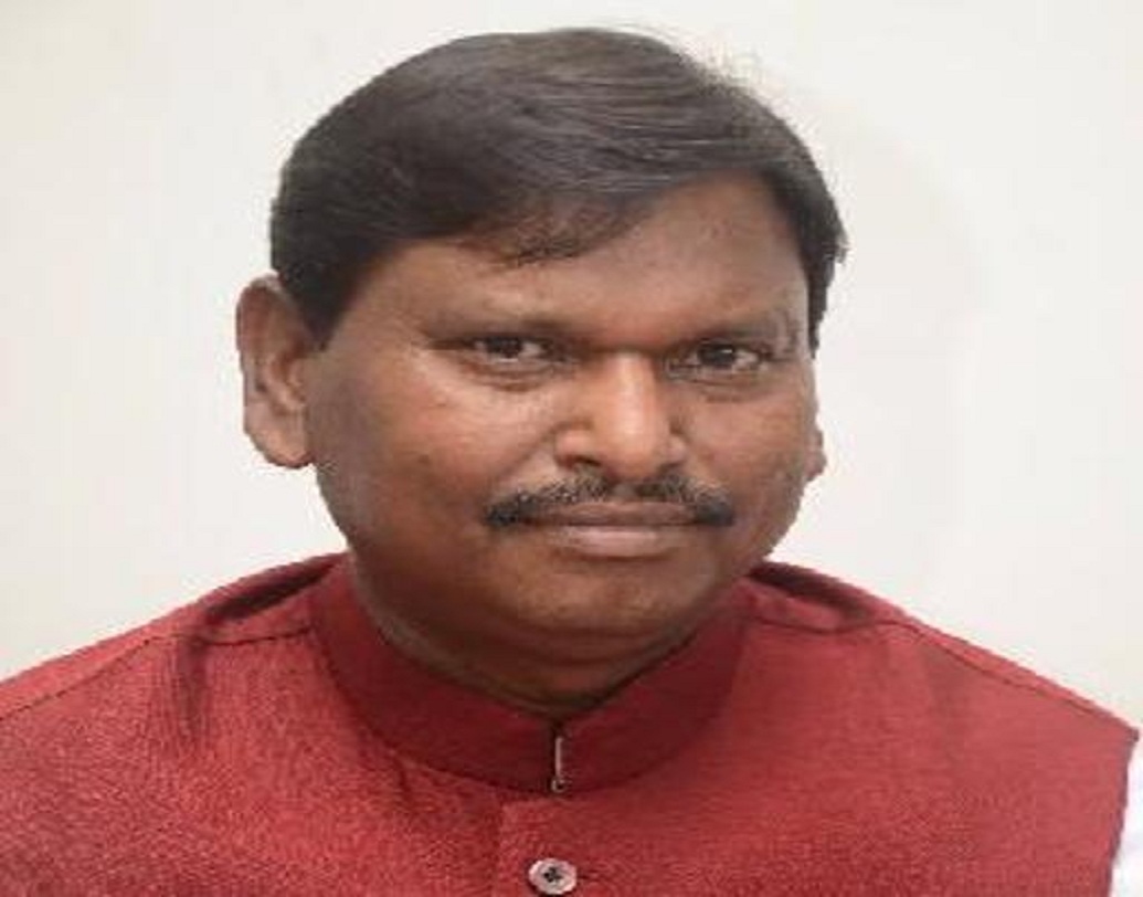 অর্জুন মুন্ডা: ঝাড়খণ্ডের প্রাক্তন মুখ্যমন্ত্রী। এর আগে জামশেদপুর থেকে সাংসদ নির্বাচিত হন তিনি।