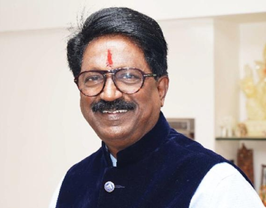 অরবিন্দ সবন্ত: শিবসেনার অরবিন্দ সবন্ত মোদীর মন্ত্রিসভায় জায়গা পেলেন। দক্ষিণ মুম্বই থেকে সাংসদ নির্বাচিত হয়েছেন তিনি।