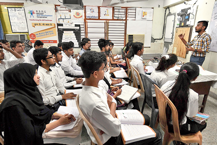 Employment issue is still hurting Modi Government despite huge success in Election