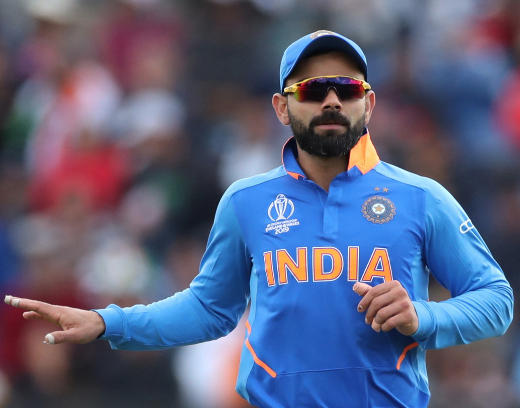 লক্ষ্ণণের প্রথম একাদশে তিন নম্বরে ব্যাট করতে আসবেন বিরাট কোহালি। তিনিই দলের মেরুদণ্ড। কোহালির চওড়া ব্যাটের উপরেই নির্ভর করে রয়েছে ভারতের বিশ্বকাপ ভাগ্য।