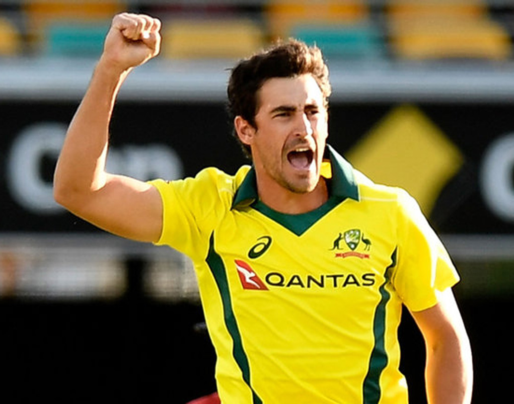 মিচেল স্টার্ক ছিলেন ২০১৫ বিশ্বকাপের অন্যতম নায়ক। ২২ উইকেট নিয়েছিলেন। ইকনমি রেট ছিল মাত্র ৩.৫১। গড় ১০.১৮। নিউজিল্যান্ডের বিরুদ্ধে ২৮ রানে ৬ উইকেট পেয়েছিলেন তিনি। তাঁর ধারাবাহিক পারফরম্যান্সের কারণেই জয় পেয়েছিল অস্ট্রেলিয়া। আমাদের দলের ব্যাট ব্রিগেডে থাকবেন তিনিও।