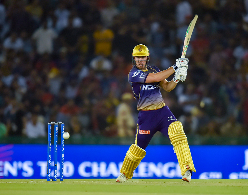 ২২ বলে ৪৬ রানের ইনিংসে লিনকে প্রায় থামানোই যাচ্ছিল না। লিনের ভাল শুরু কেকেআরের জয়ের বড় কারণ। চতুর্থ ওভারে ক্রিস লিনের ব্যাট থেকে এল বাউন্ডারির হ্যাটট্রিক। কেকেআরকে দুরন্ত মোমেন্টাম দেন লিন।