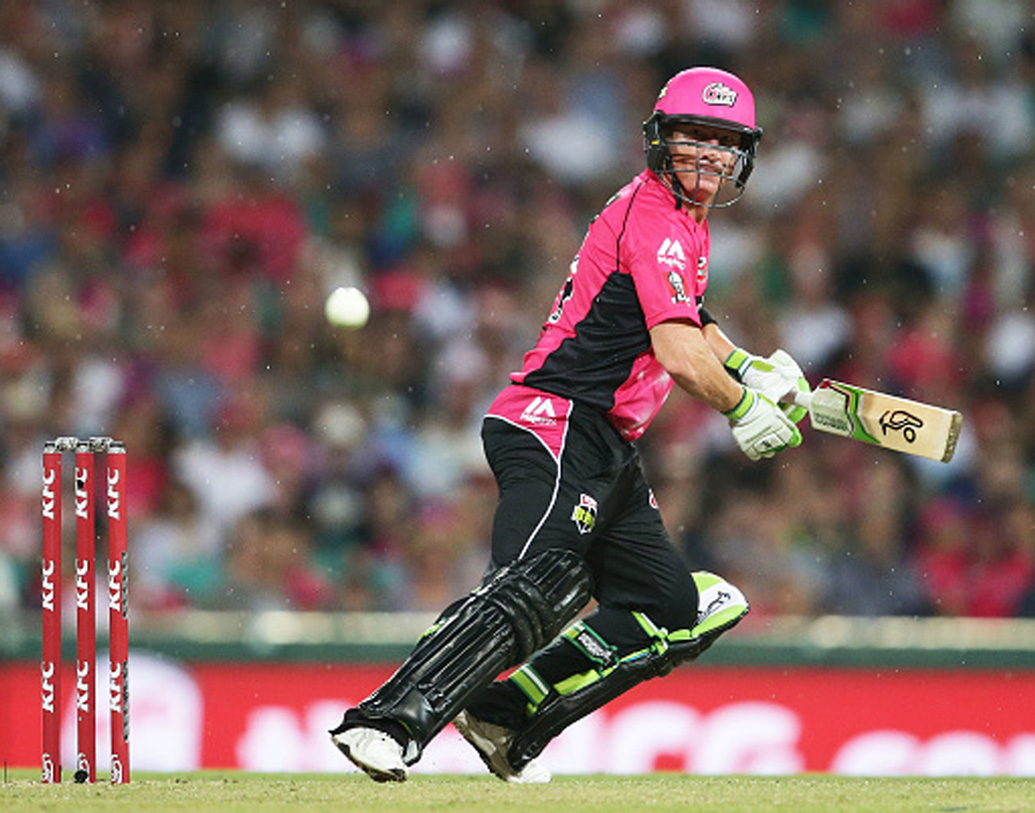 ব্র্যাড হাডিন, অস্ট্রেলিয়ার এই উইকেটকিপার-ব্যাটসম্যান ২০১১ সালে ইডেন গার্ডেন্সে কলকাতার হয়ে একটি মাত্র ম্যাচ খেলেছিলেন। দুটি চার, একটি ছয়ের সাহায্যে ১৮ রান করেন তিনি। কিন্তু ৯ উইকেটে ম্যাচ হারে কেকেআর। আর কোনও দিনই এই অজিকে দেখা যায়নি আইপিএলে।