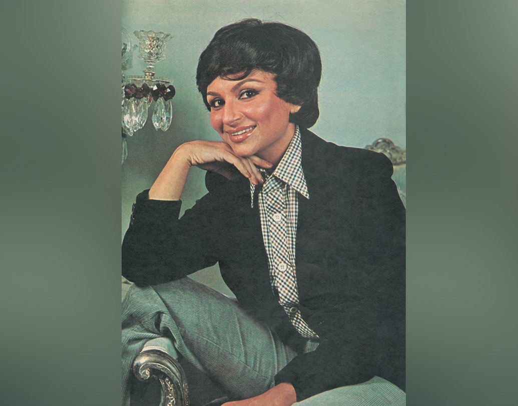 অক্সফোর্ডের স্নাতক পটৌডীর সঙ্গে শর্মিলা কয়েক বছর ডেট করেন। দুই পরিবারের তরফে বাধা আসেনি, এমনটা নয়। কিন্তু দু’জনে কেউ কারও পাশে থেকে সরে যাননি। দুই পরিবার যখন রাজি হল, তখন কী হল জানেন?