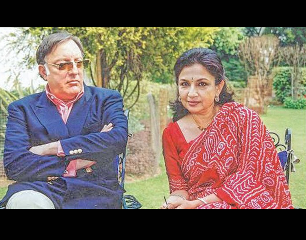 সইফের পর সারা ও সাবা নামে দুই মেয়েও হয় দম্পতির। তিন জনেই সুশিক্ষিত এবং নিজ নিজ ক্ষেত্রে প্রতিষ্ঠিত। সইফ তো বলিউডের নামী অভিনেতাদের একজন।