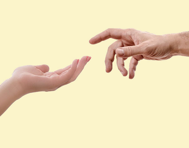 হাফেফোবিয়া। এই ফোবিয়ায় ভোগা মানুষজন কারও স্পর্শেই কেঁপে ওঠেন। কাউকে স্পর্শ করতেও এঁরা ভয় পান। স্পর্শের থেকে উৎকণ্ঠায় ভুগতে থাকেন এঁরা।