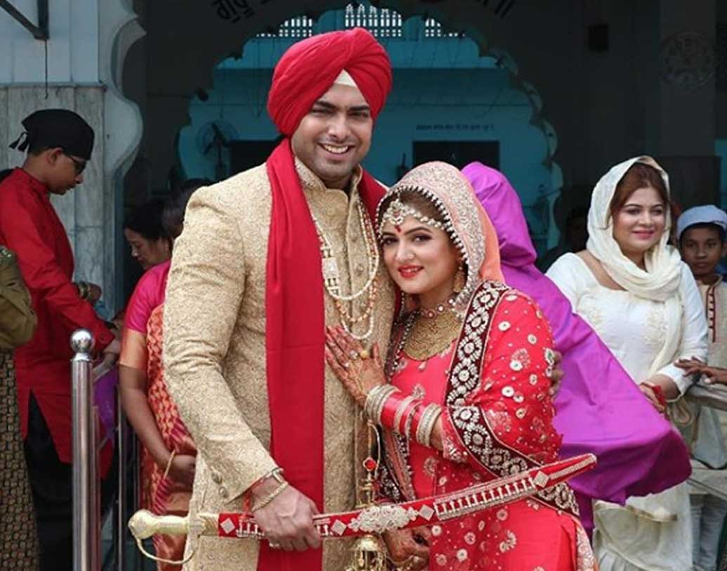 শ্রাবন্তী জ্যোতিষে বিশ্বাস করেন। জন্মস্থানে বিয়ে করতে বলেছিলেন জ্যোতিষী। শ্রাবন্তীর জন্ম অমৃতসরে। সে কারণেই ওখানে বিয়ে করেছেন বলে জানিয়েছেন তিনি।