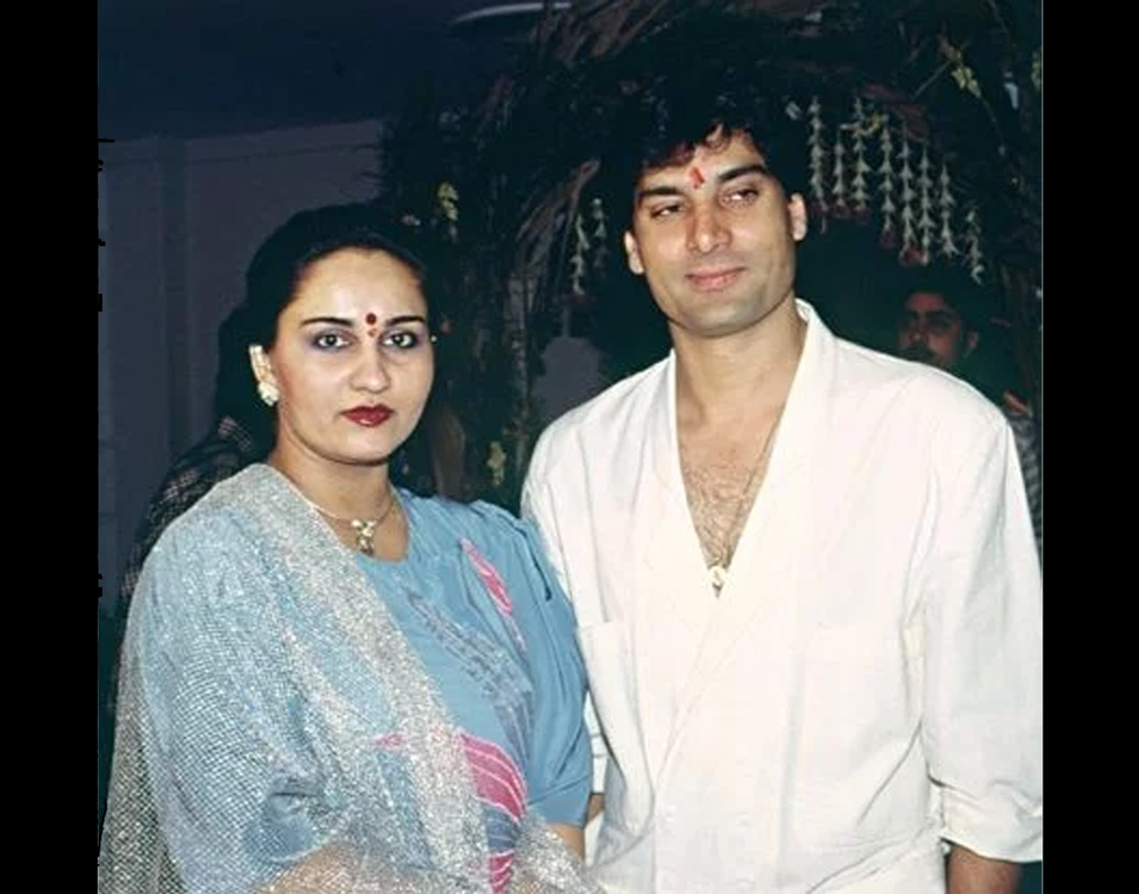 ১৯৮৩ সালে পাকিস্তানের ক্রিকেটার মহসিন খানের সঙ্গে বিয়ে হয় তাঁর। সেই সময় এই বিয়ে ছিল বহুল চর্চিত। করাচিতে বিয়ে হয় তাঁদের। বিয়ের পর ইংল্যান্ড-পাকিস্তানে যাতায়াত ছিল অভিনেত্রীর।