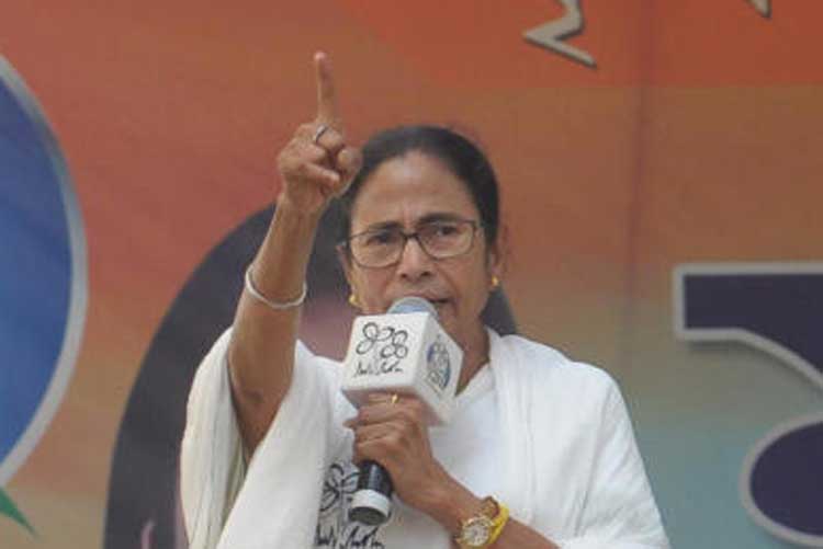 Lok Sabha Election 2019: BJP planning to trap bengal, says Mamata Banerjee