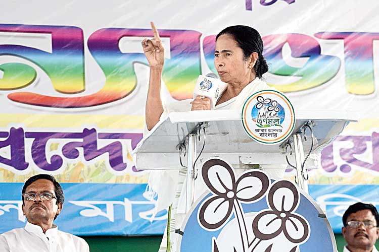 Lok Sabha Election 2019: Santhali sentiment at Mamata's meeting at Purulia