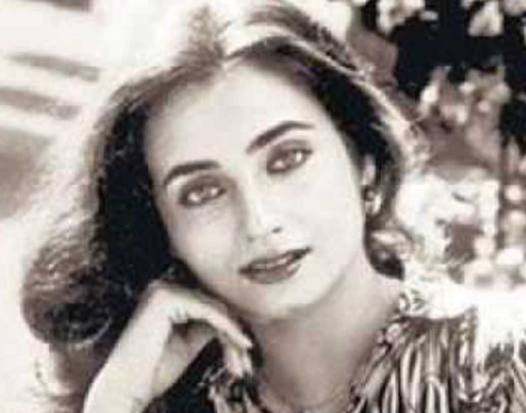 করাচিতে জন্ম সালমার। ন’বছর বয়সে পরিবারের সঙ্গে লন্ডন চলে যান। ১৬ বছর বয়সে লন্ডনে বসবাসকারী এক পাক বংশোদ্ভূতকে বিয়ে করেন। কিন্তু কিছু দিনের মধ্যেই বিবাহবিচ্ছেদ হয়ে যায়। ফের মুম্বইতে ফিরে আসেন সালমা।