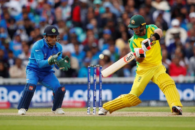 ম্যাক্সওয়েল বিধ্বংসী হয়ে ওঠার আগেই চহালের শিকার হওয়াও জয়ের অন্যতম কারণ। মাঝখানে ম্যাক্সওয়েলের বিধ্বংসী ব্যাটিং দেখে মনে হচ্ছিল অস্ট্রেলিয়া ম্যাচটি জিতেও জেতে পারে। কিন্তু সঠিক সময়ে বেশি ক্ষতি হওয়ার আগেই চহাল তাঁর উইকেটটি তুলে নিয়ে ম্যাচ ভারতের ঝুলিতে ফেলে দেয়।